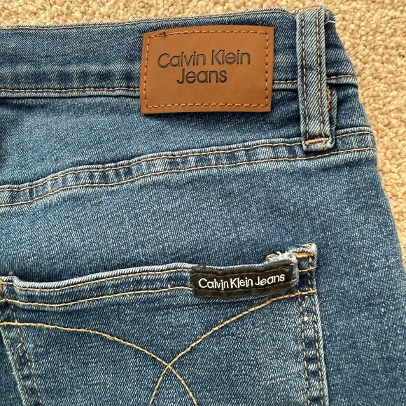 Calvin Klein Straight Leg Blue Denim Jeans Women's 4P (27) - Picture 6 of 10